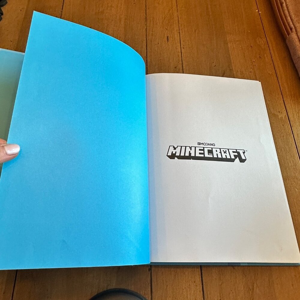 Minecraft For Beginners Hardcover Guide Book Published by Mojang in 2019 - Picture 7 of 16